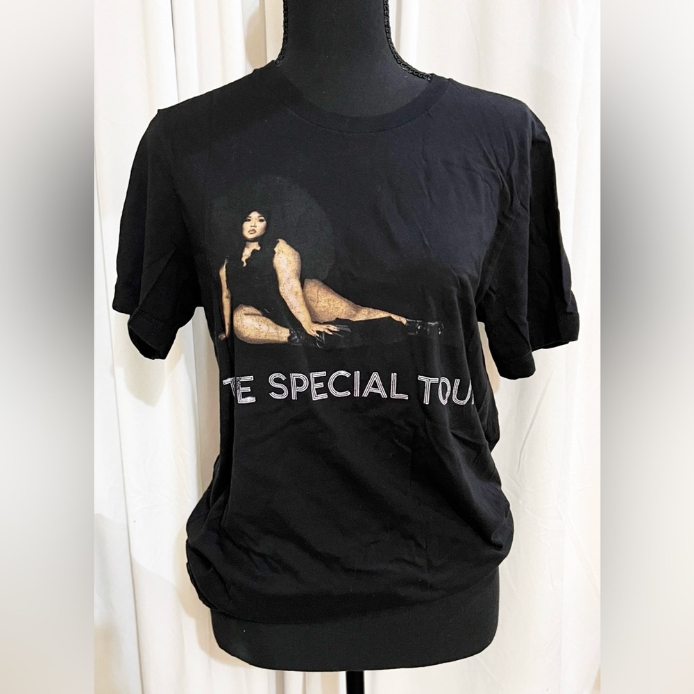 Lizzo 2022 The Special Tour T-shirt Purchased-in Houston TX Lizzo Home Town M